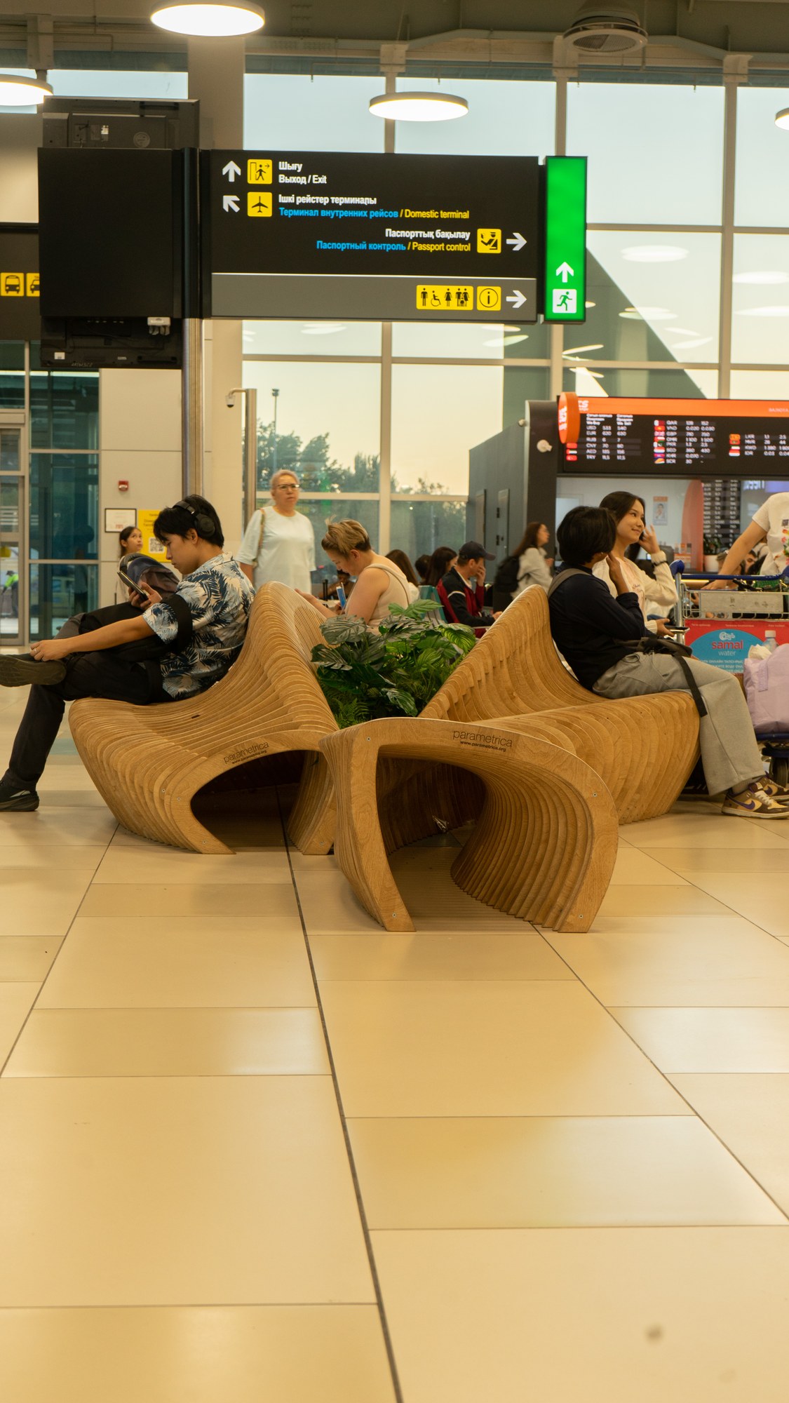 Parametric bench GL1.32 at Almaty International Airport · photo 11 of 11