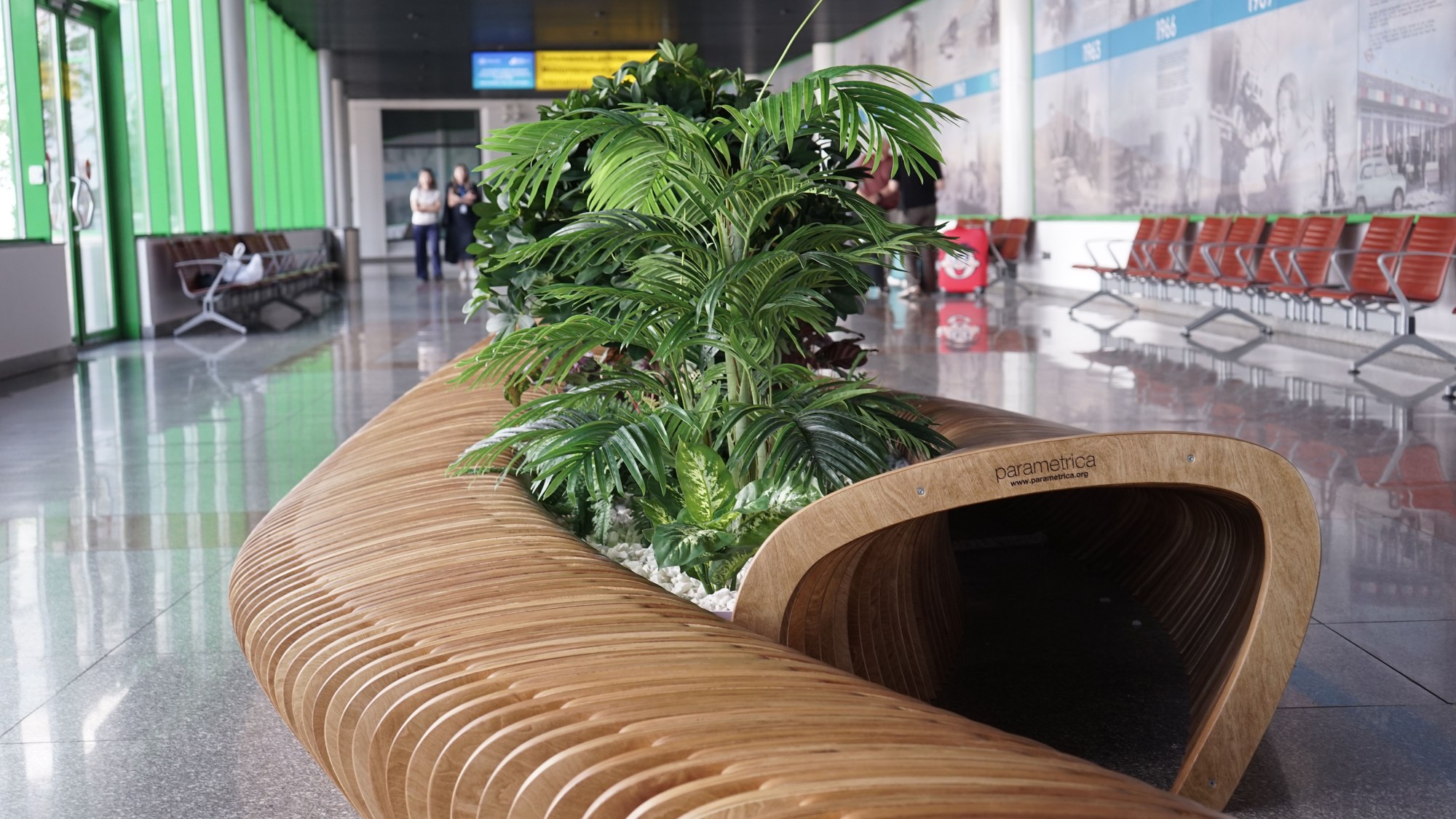 Parametric bench GL4.13 at Astana International Airport Astana · photo 2 of 11