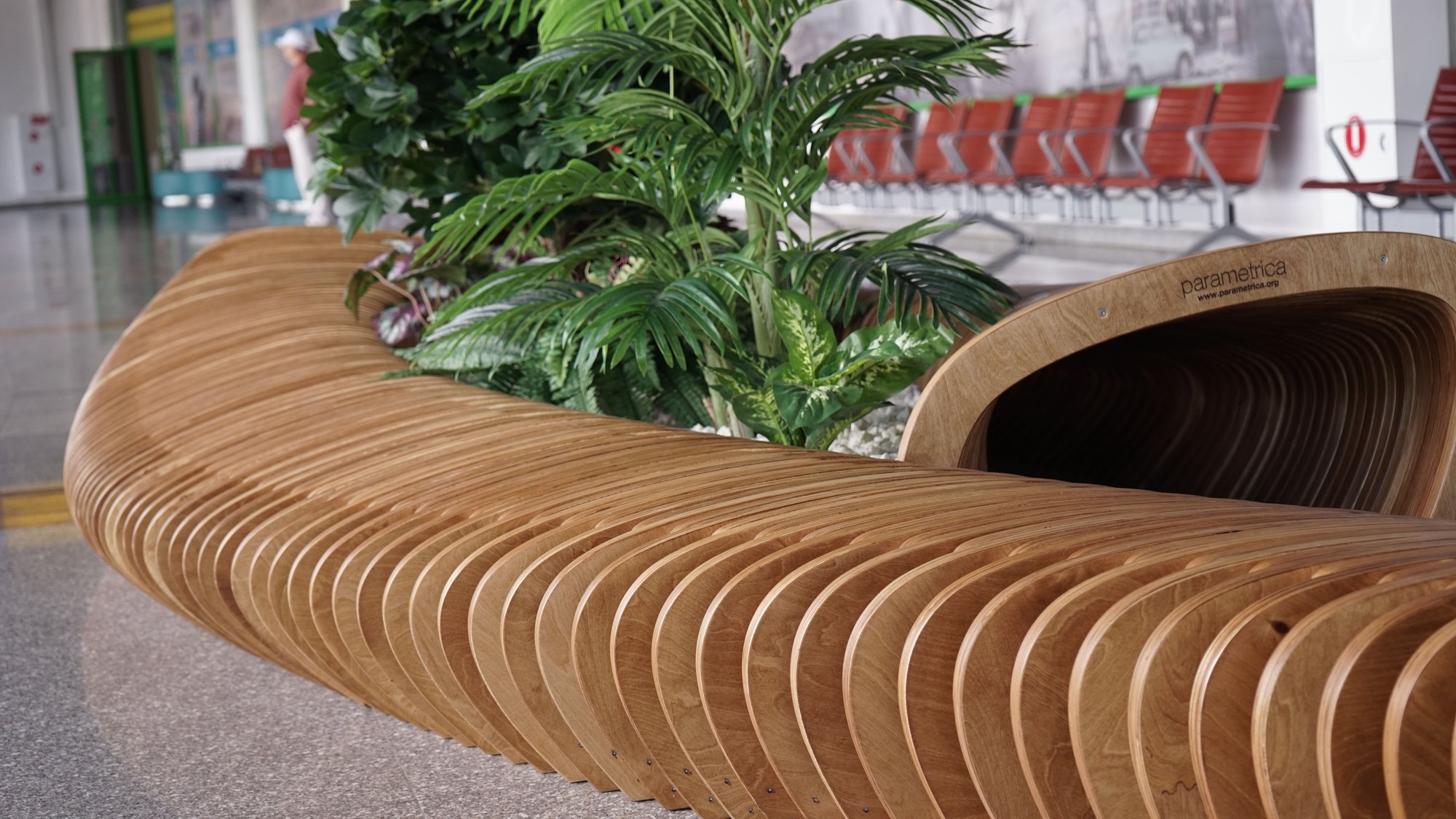 Parametric bench GL4.13 at Astana International Airport Astana · photo 3 of 11