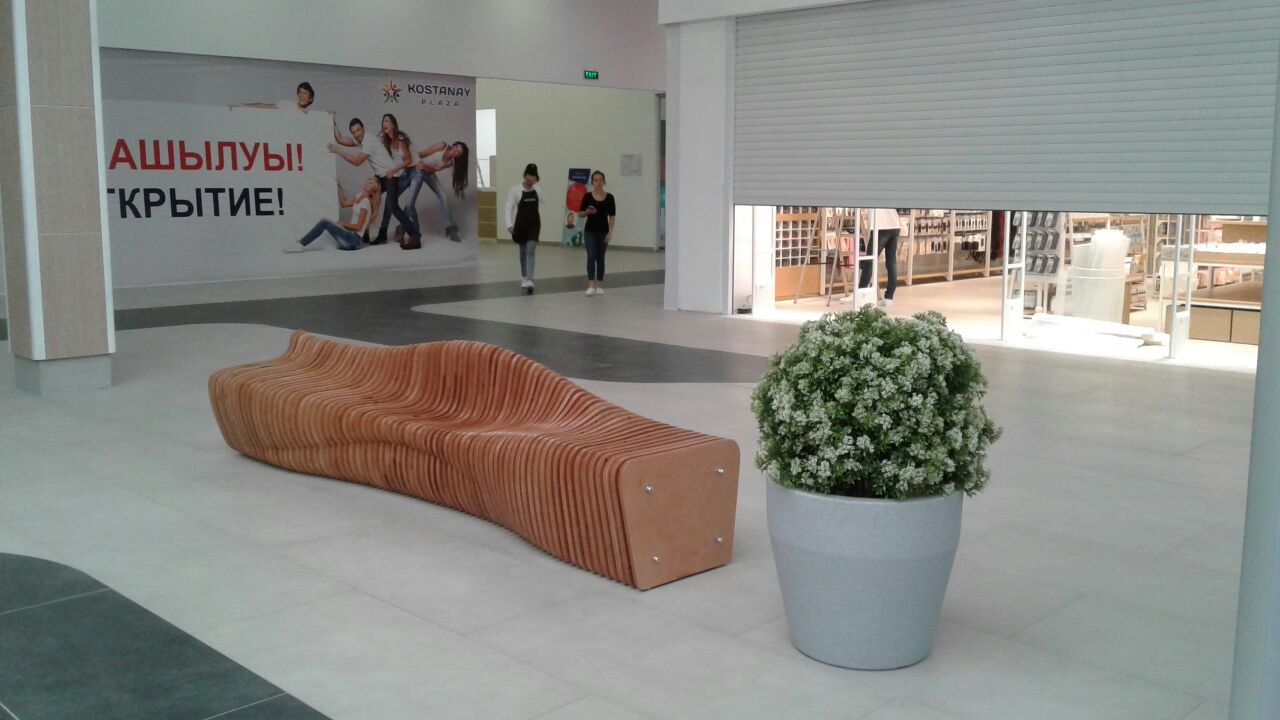 Parametric bench B2.4 at KOSTANAY PLAZA mall Kostanay · photo 1 of 7