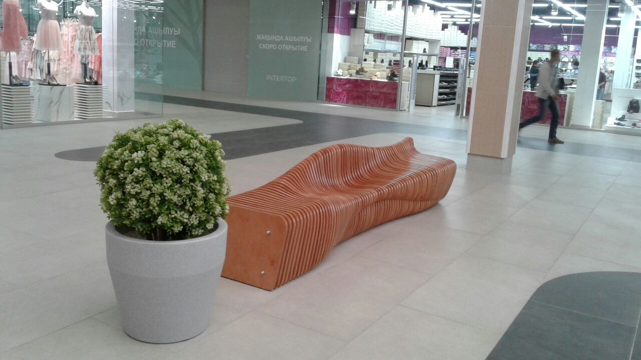Parametric bench B2.4 at KOSTANAY PLAZA mall Kostanay · photo 2 of 7