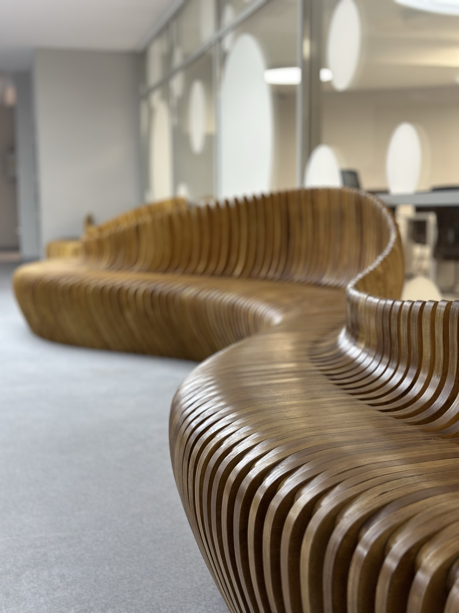 Parametric bench S4.1210 at SCHOKAN School Almaty · photo 3 of 6