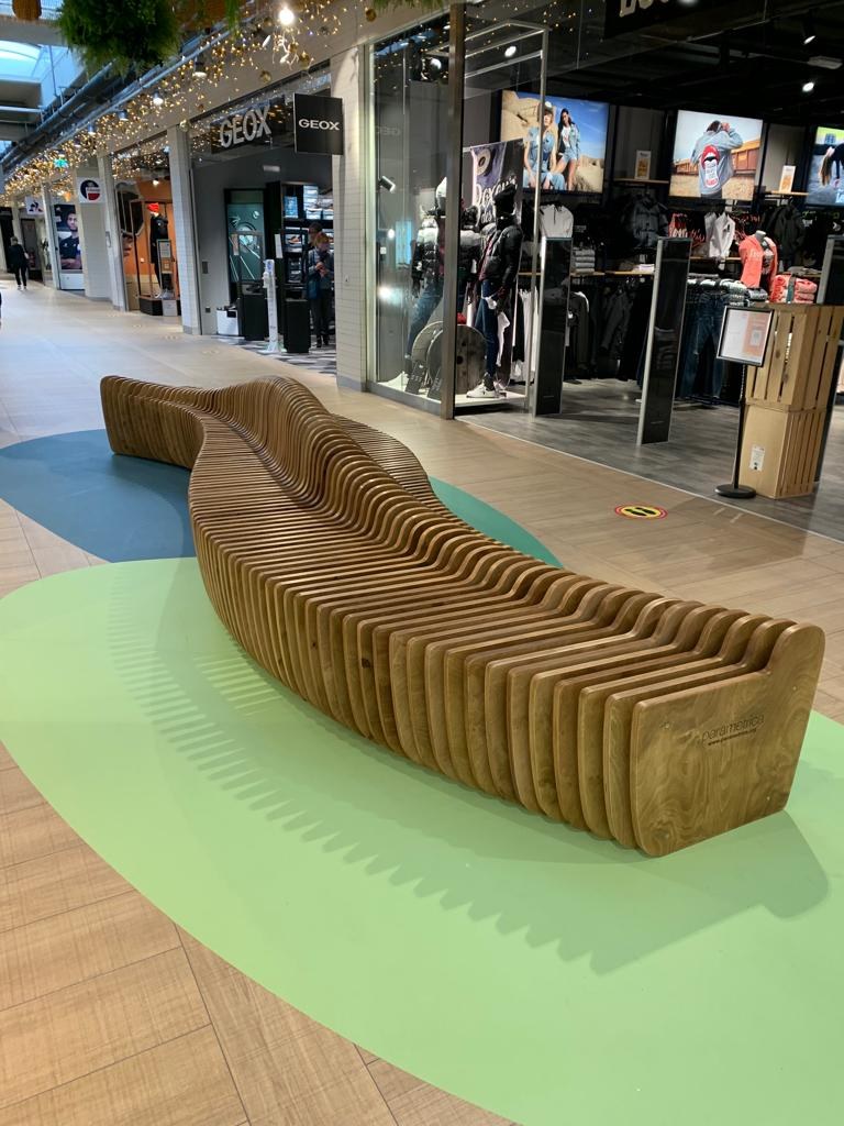 Outlet Aubonne, Aubonne — parametric benches