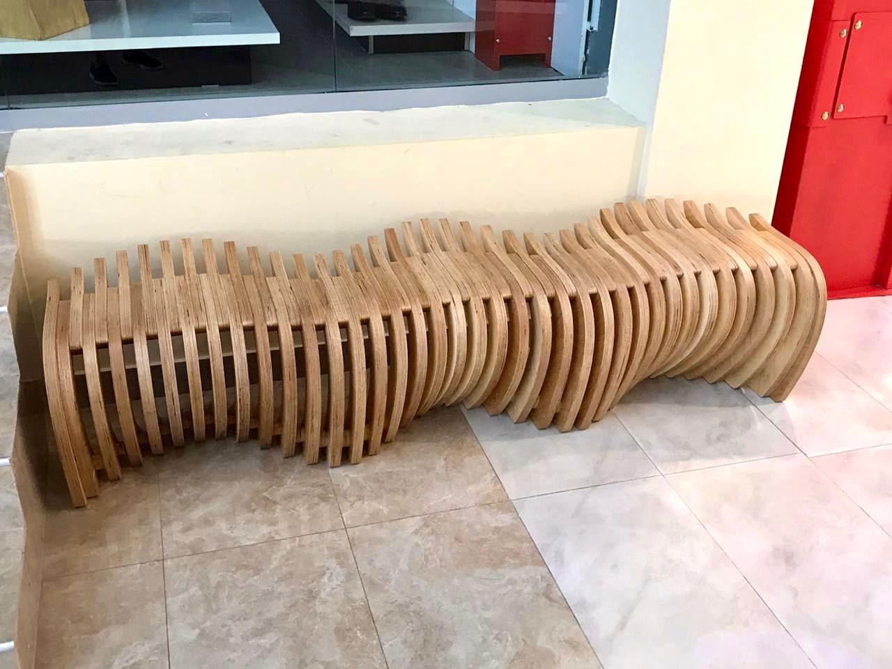 ТРЦ Тамаша, Atyrau — parametric benches